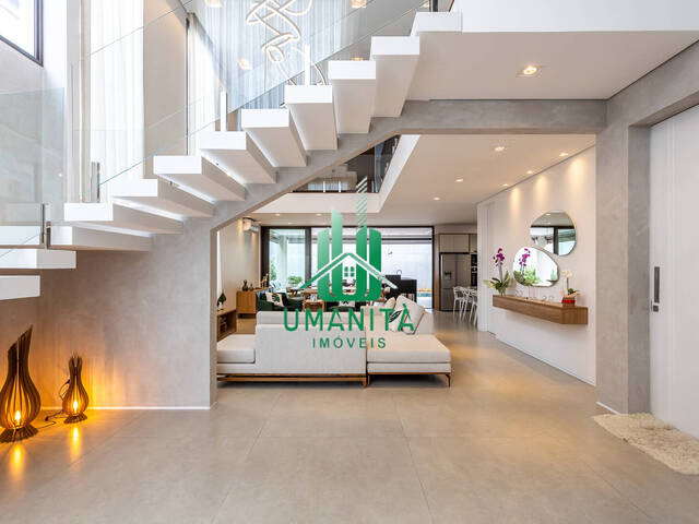 #UM25986 - Casa em condomínio para Venda em Santana de Parnaíba - SP