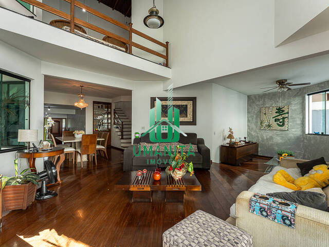 #UM251008 - Casa para Venda em Santana de Parnaíba - SP