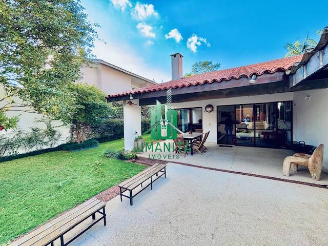 #UM251016 - Casa em condomínio para Venda em Barueri - SP