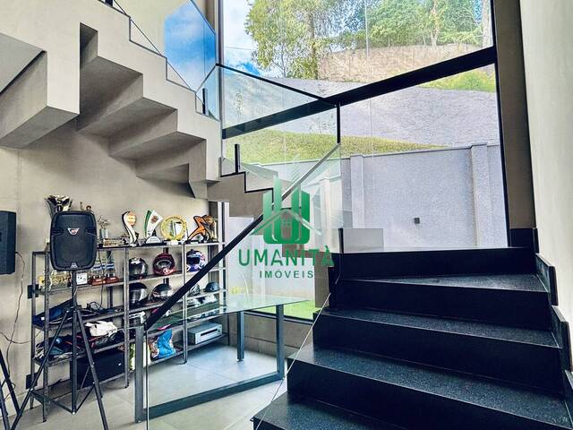 #UM251026 - Casa em condomínio para Venda em Santana de Parnaíba - SP