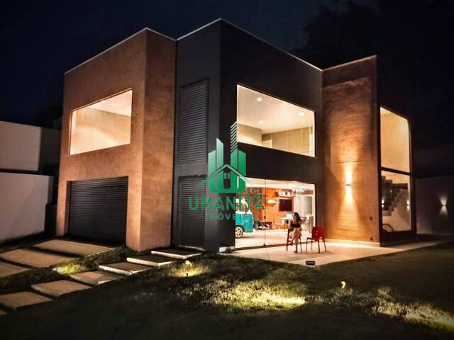 #UM251026 - Casa em condomínio para Venda em Santana de Parnaíba - SP