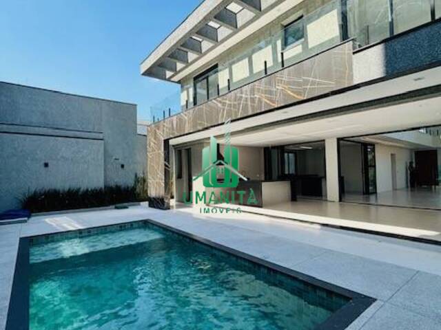 #UM251053 - Casa em condomínio para Venda em Santana de Parnaíba - SP