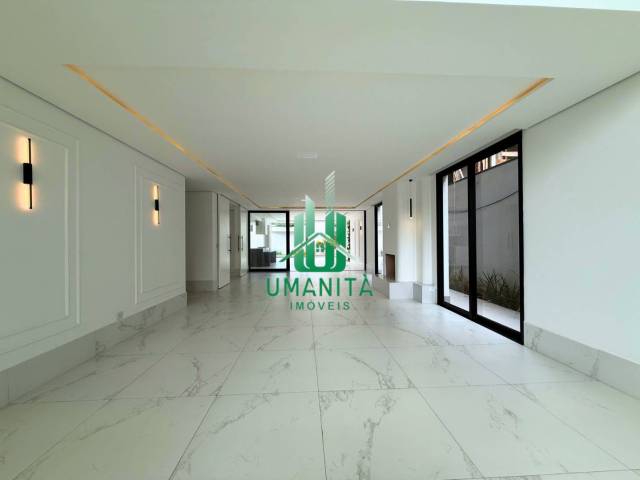 #UM251065 - Casa em condomínio para Venda em Santana de Parnaíba - SP