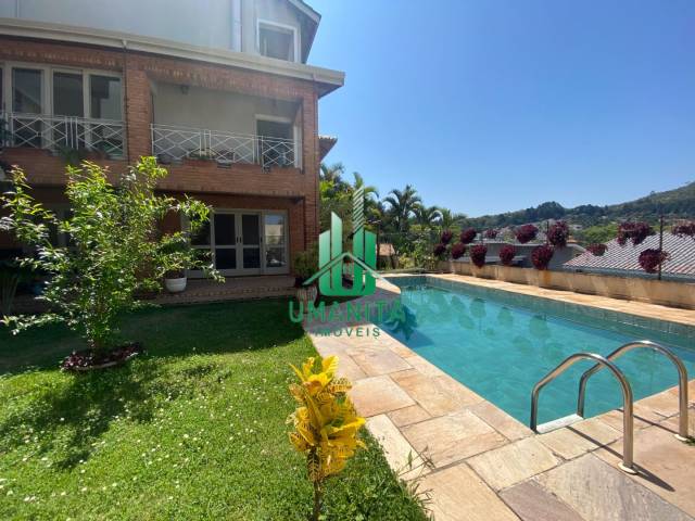 #1077 - Casa para Venda em Santana de Parnaíba - SP