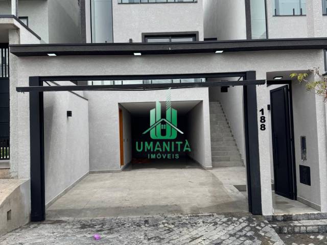 #UM261079 - Casa em condomínio para Venda em Santana de Parnaíba - SP