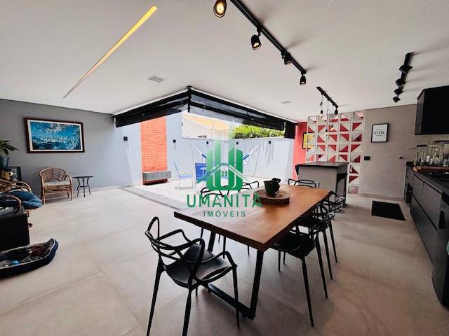 #UM261080 - Casa em condomínio para Venda em Santana de Parnaíba - SP