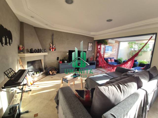 #UM261083 - Casa em condomínio para Venda em Santana de Parnaíba - SP