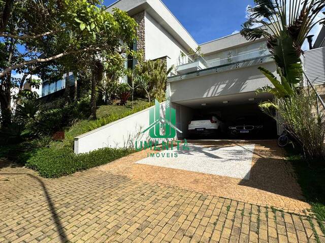 #UM261085 - Casa em condomínio para Venda em Santana de Parnaíba - SP