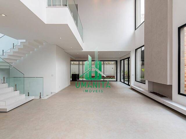 #UM261086 - Casa em condomínio para Venda em Santana de Parnaíba - SP