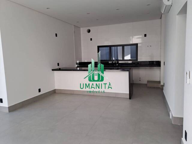 Casa para Venda em Santana de Parnaíba - 5