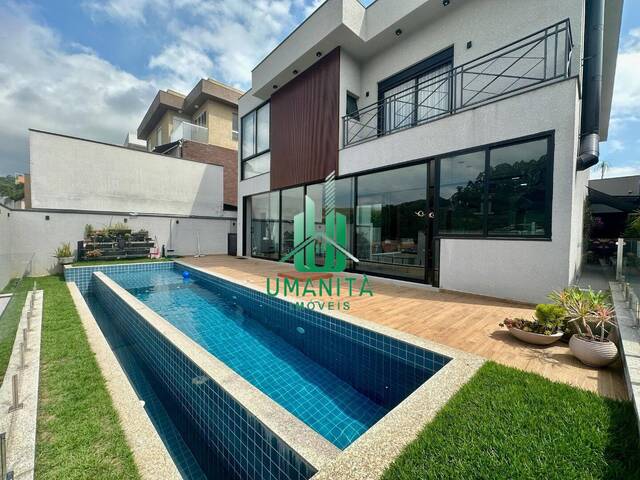 #UM261090 - Casa em condomínio para Venda em Santana de Parnaíba - SP