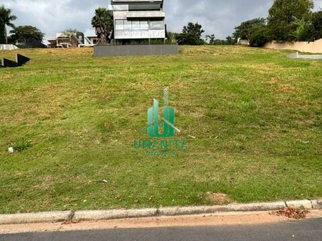 #UM261098 - Terreno em condomínio para Venda em Santana de Parnaíba - SP