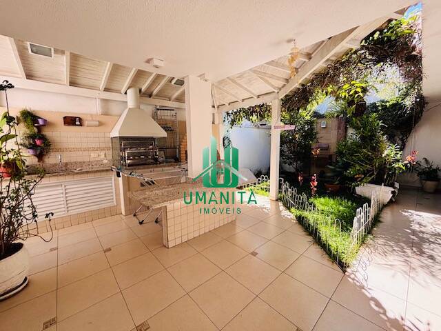 #UM261102 - Casa em condomínio para Venda em Santana de Parnaíba - SP