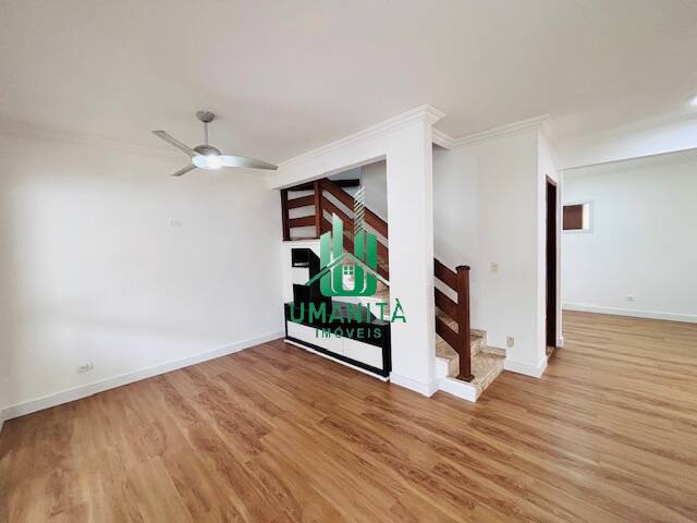 #UM261122 - Casa em condomínio para Locação em Santana de Parnaíba - SP