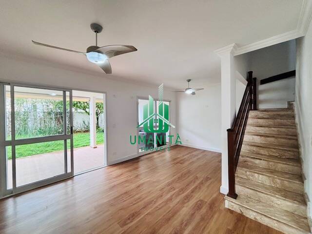 #UM261122 - Casa em condomínio para Locação em Santana de Parnaíba - SP