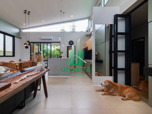 #UM261132 - Casa em condomínio para Venda em Santana de Parnaíba - SP