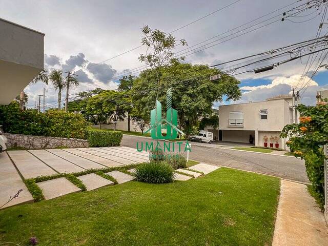 #UM261149 - Casa em condomínio para Venda em Santana de Parnaíba - SP