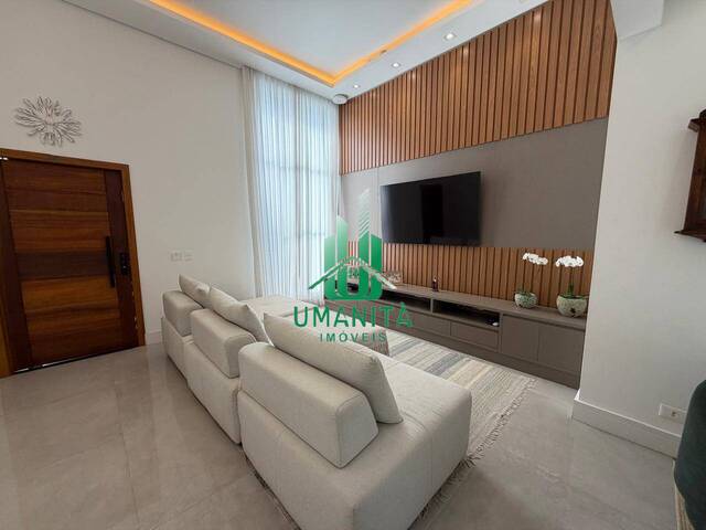 #UM261154 - Casa em condomínio para Venda em Vargem Grande Paulista - SP