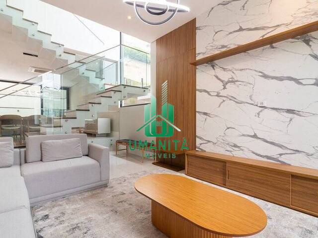 #UM261155 - Casa em condomínio para Venda em Santana de Parnaíba - SP