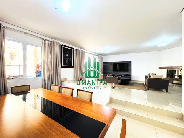 #UM261156 - Casa em condomínio para Venda em Santana de Parnaíba - SP