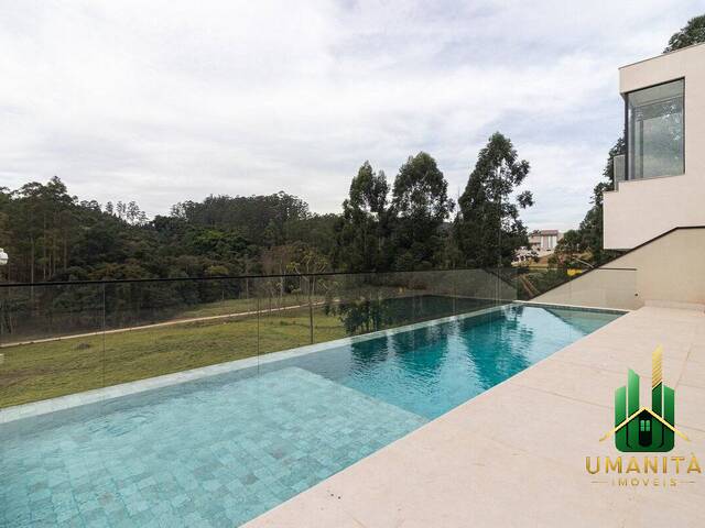#UM261185 - Casa em condomínio para Venda em Santana de Parnaíba - SP
