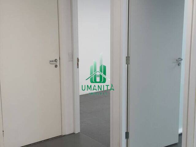#UM17433 - Sala para Venda em Barueri - SP